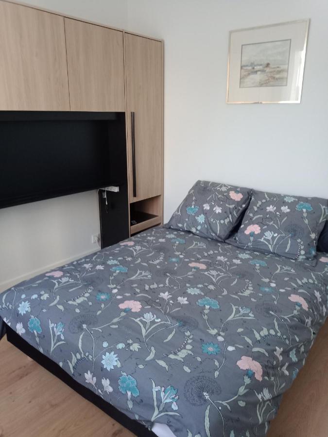 Appartement F2 Meuble Centre Ville Brive-la-Gaillarde Exterior photo